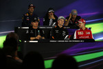 Foto zur News: Daniel Ricciardo (Red Bull), Fernando Alonso (McLaren), Carlos Sainz (Toro Rosso), Nico Rosberg (Mercedes), Nico Hülkenberg (Force India) und Sebastian Vettel (Ferrari)