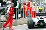 Foto zur News: Felipe Massa (Williams) und Maurizio Arrivabene
