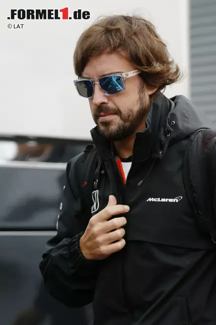 Foto zur News: Fernando Alonso (McLaren)