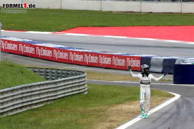 Foto zur News: Nico Rosberg (Mercedes AMG Petronas Formula One Team)