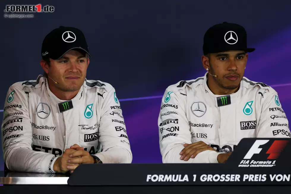 Foto zur News: Nico Rosberg (Mercedes) und Lewis Hamilton (Mercedes)