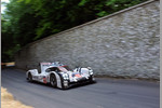 Foto zur News: Mark Webber im Porsche 919 Hybrid