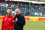 Foto zur News: Will Stevens (Manor-Marussia) und Johnny Herbert