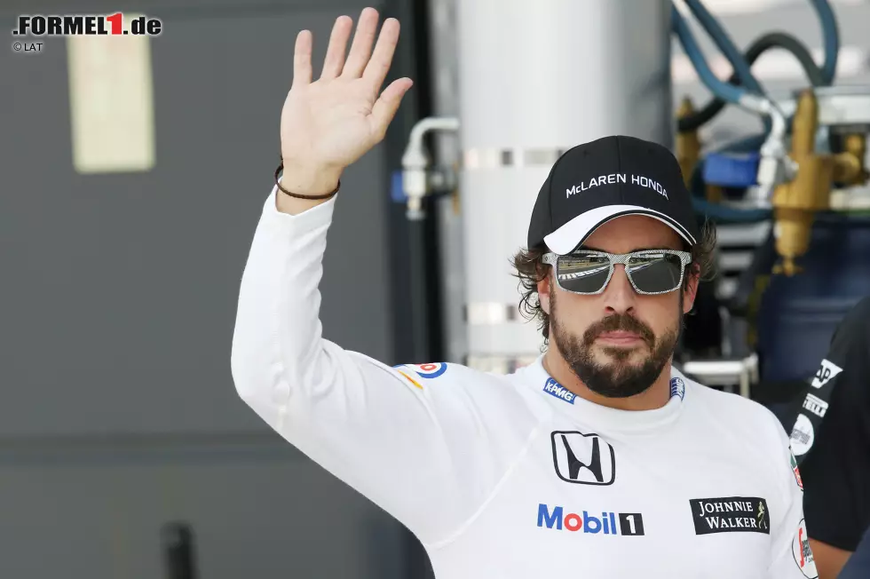 Foto zur News: Fernando Alonso (McLaren)