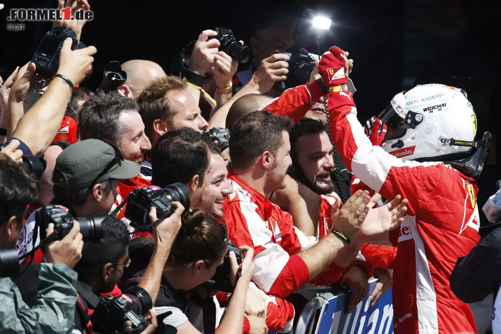 Foto zur News: Sebastian Vettel (Ferrari)