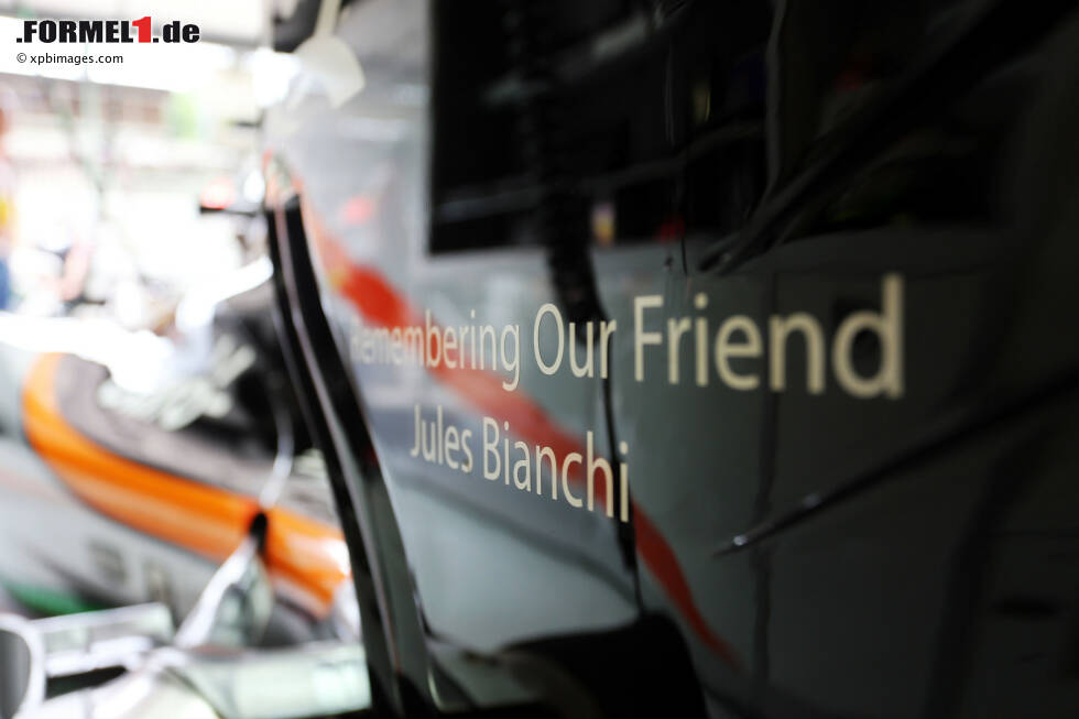Foto zur News: Die Formel 1 nimmt Abschied von Jules Bianchi