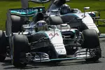 Foto zur News: Lewis Hamilton (Mercedes) und Nico Rosberg (Mercedes)