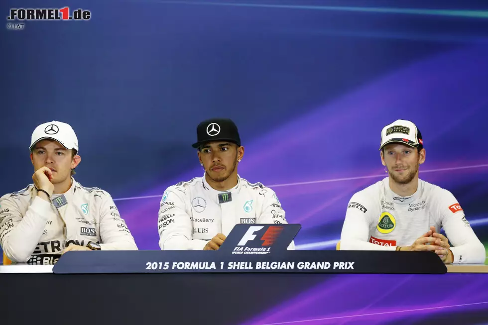 Foto zur News: Lewis Hamilton (Mercedes), Nico Rosberg (Mercedes) und Romain Grosjean (Lotus)