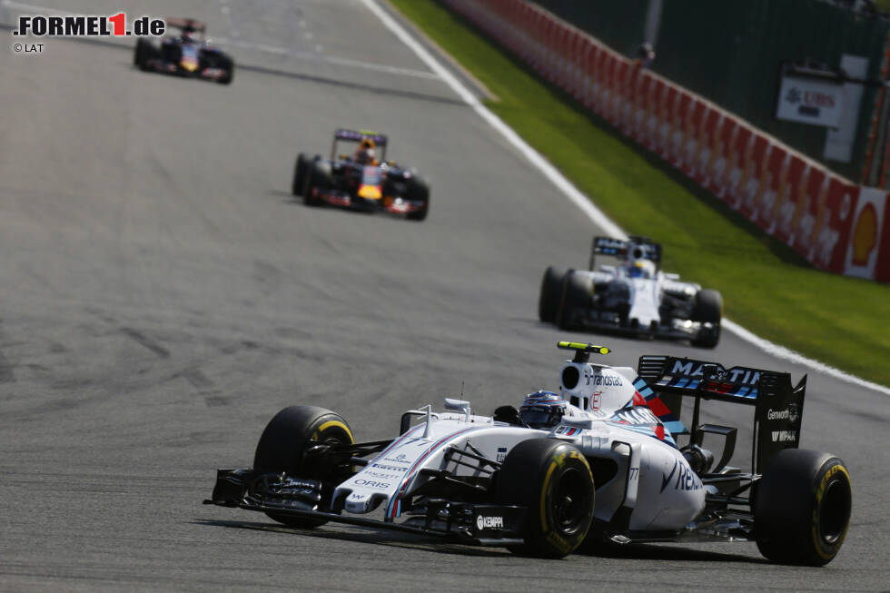 Foto zur News: Valtteri Bottas (Williams), Felipe Massa (Williams) und Daniil Kwjat (Red Bull)