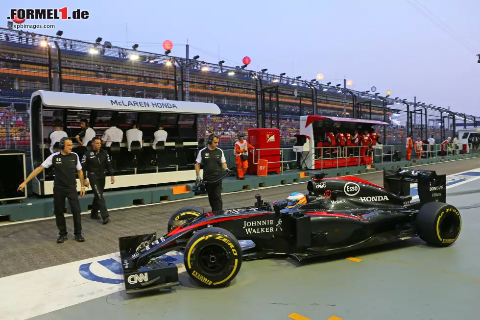 Foto zur News: Fernando Alonso (McLaren)