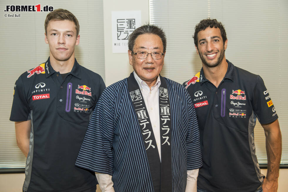 Foto zur News: Daniel Ricciardo, Daniil Kwjat (Red Bull)