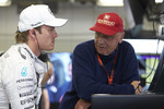 Foto zur News: Nico Rosberg (Mercedes) und Niki Lauda