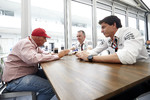 Foto zur News: Niki Lauda, Paddy Lowe und Toto Wolff (Mercedes)