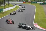 Foto zur News: Nico Rosberg (Mercedes), Kimi Räikkönen (Ferrari), Romain Grosjean (Lotus) und Pastor Maldonado (Lotus)