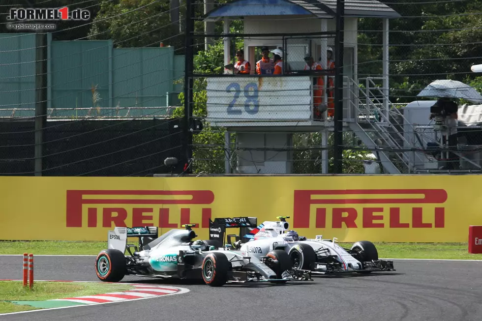 Foto zur News: Nico Rosberg (Mercedes) und Valtteri Bottas (Williams)