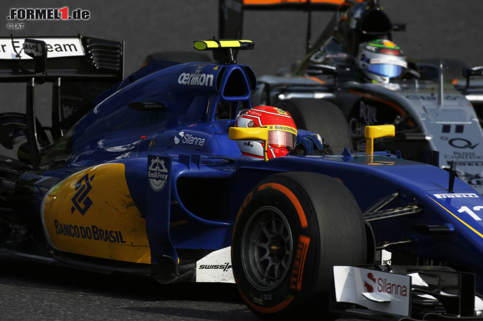 Foto zur News: Felipe Nasr (Sauber) und Sergio Perez (Force India)