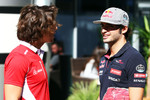 Foto zur News: Roberto Merhi (Manor-Marussia) und Carlos Sainz (Toro Rosso)