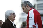 Foto zur News: Bernie Ecclestone und Maurizio Arrivabene