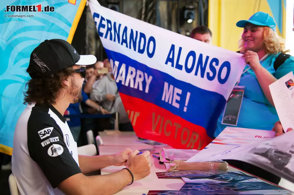 Foto zur News: Fernando Alonso (McLaren)