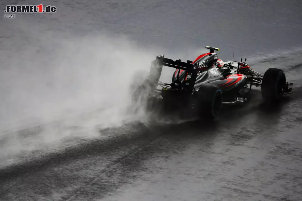 Foto zur News: Jenson Button (McLaren)