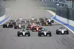 Foto zur News: Lewis Hamilton (Mercedes), Nico Rosberg (Mercedes) und Valtteri Bottas (Williams)