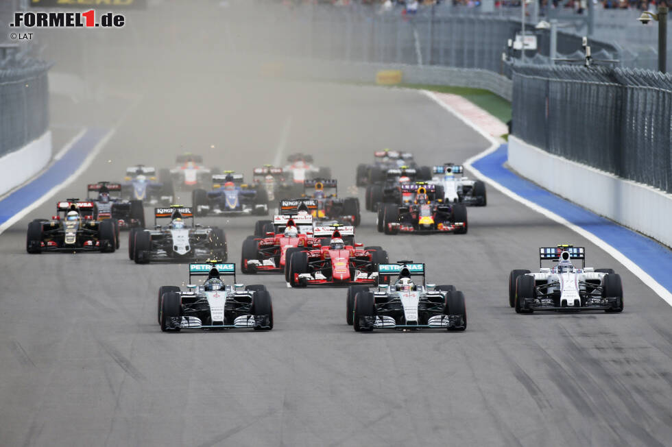 Foto zur News: Lewis Hamilton (Mercedes), Nico Rosberg (Mercedes) und Valtteri Bottas (Williams)
