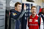 Foto zur News: Daniil Kwjat (Red Bull) und Sebastian Vettel (Ferrari)