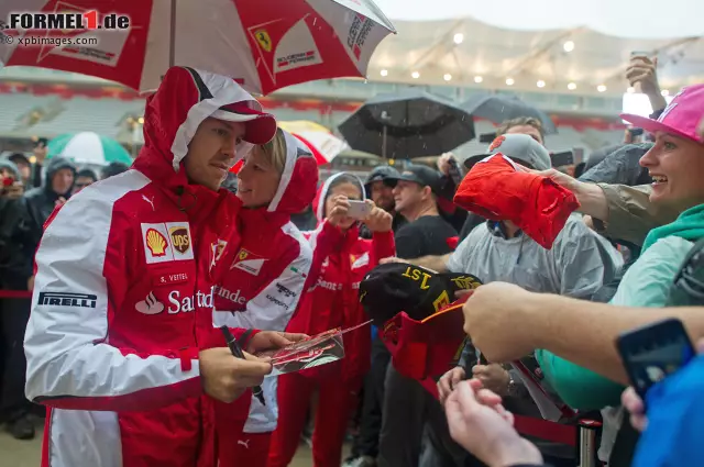 Foto zur News: Sebastian Vettel (Ferrari)