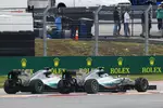 Foto zur News: Lewis Hamilton (Mercedes) und Nico Rosberg (Mercedes)