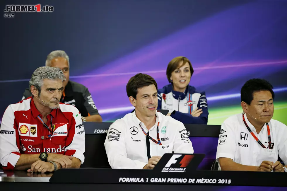 Foto zur News: Maurizio Arrivabene, Vijay Mallya, Toto Wolff, Claire Williams und Yasuhisa Arai