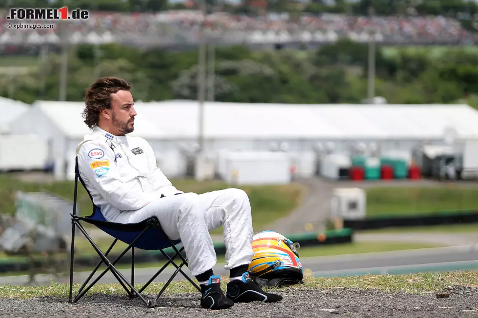 Foto zur News: Fernando Alonso (McLaren)