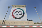 Foto zur News: 44, die Startnummer von Lewis Hamilton (Mercedes)