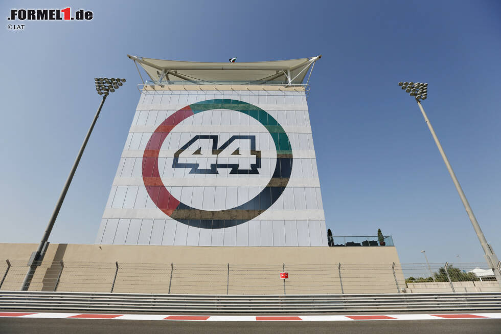 Foto zur News: 44, die Startnummer von Lewis Hamilton (Mercedes)