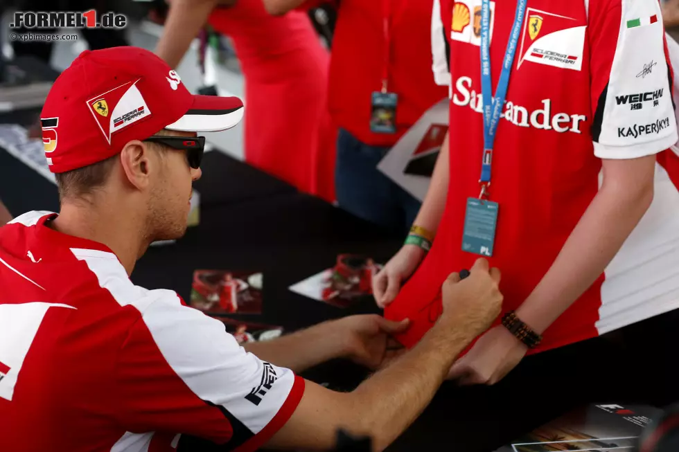 Foto zur News: Sebastian Vettel (Ferrari)