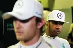 Foto zur News: Nico Rosberg (Mercedes) und Lewis Hamilton (Mercedes)