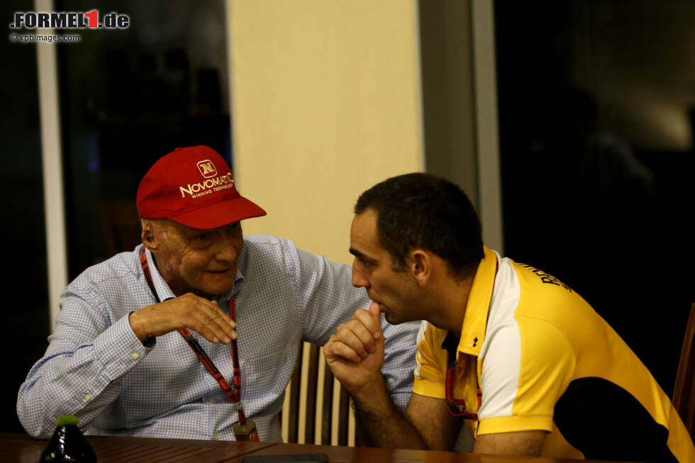 Foto zur News: Niki Lauda und Cyril Abiteboul