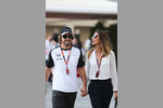 Foto zur News: Fernando Alonso (McLaren) und Lara Alvarez