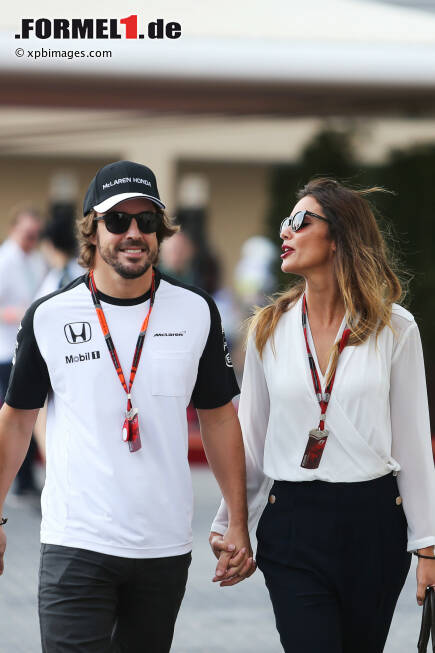Foto zur News: Fernando Alonso (McLaren) und Lara Alvarez