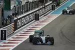 Foto zur News: Nico Rosberg (Mercedes) und Lewis Hamilton (Mercedes)