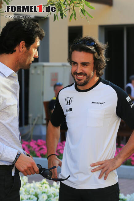 Foto zur News: Mark Webber und Fernando Alonso (McLaren)