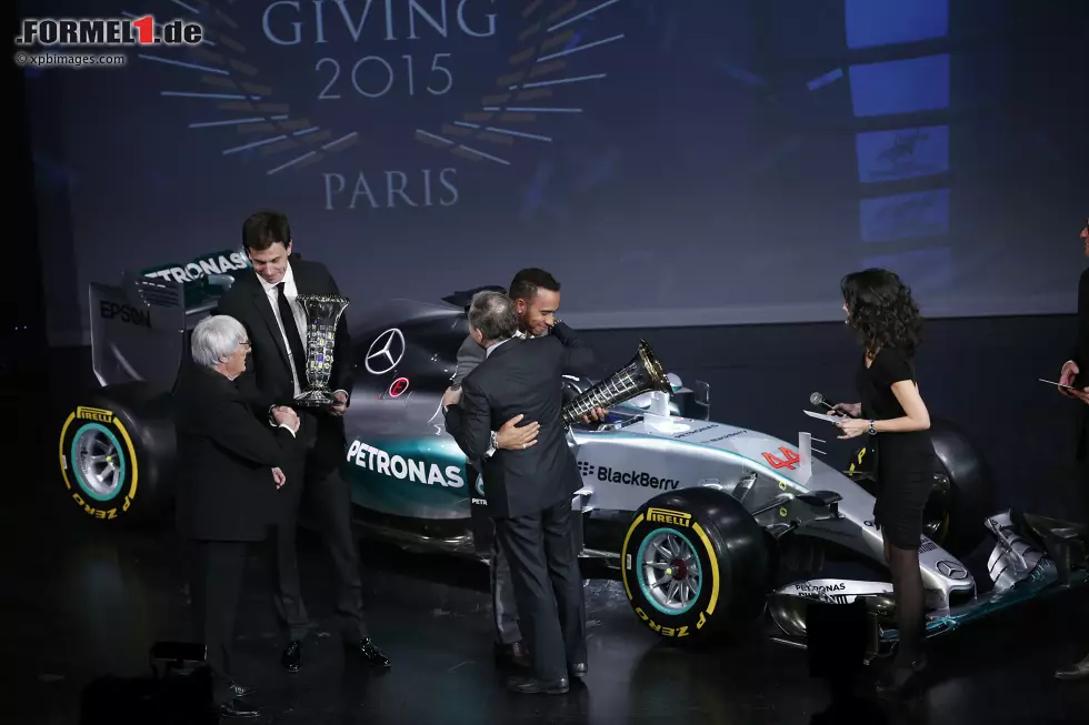 Foto zur News: Toto Wolff und Lewis Hamilton (Mercedes)