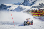 Gallerie: Fotos: Max Verstappen: Showrun im Schnee