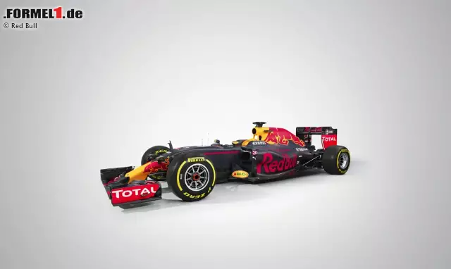 Foto zur News: Der Red Bull RB12 für die Formel-1-Saison 2016