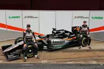 Foto zur News: Sergio Perez (Force India) und Nico Hülkenberg (Force India)