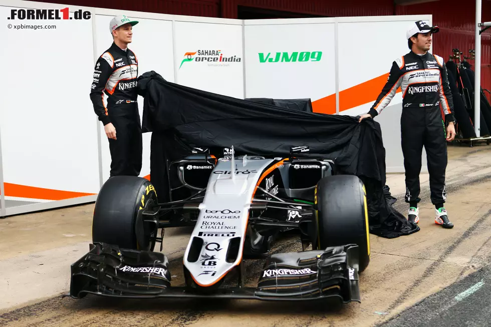 Foto zur News: Nico Hülkenberg (Force India) und Sergio Perez (Force India)