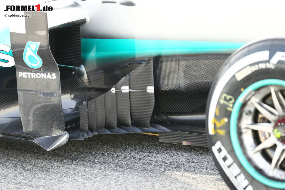 Foto zur News: Neues Barge-Board am Wagen von Nico Rosberg (Mercedes)