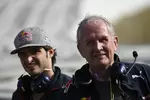 Foto zur News: Helmut Marko und Carlos Sainz