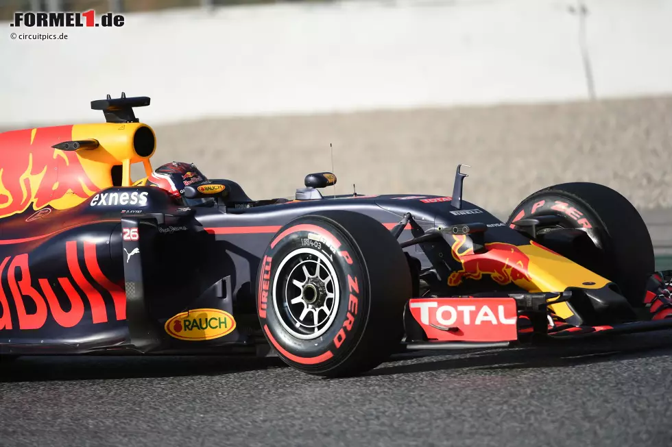 Foto zur News: Daniil Kwjat (Red Bull)