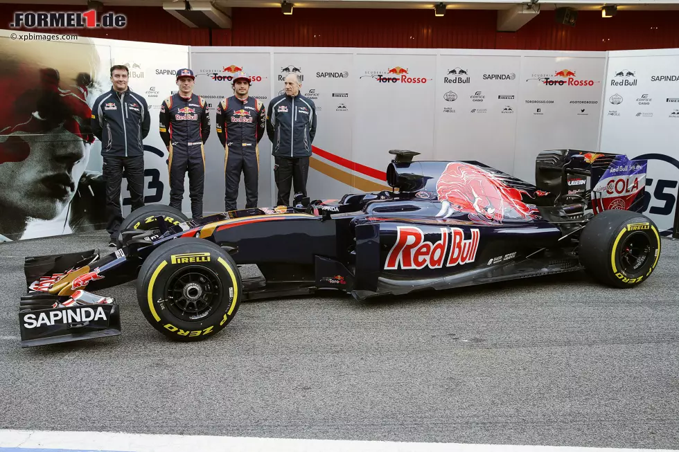 Foto zur News: James Key, Max Verstappen (Toro Rosso), Carlos Sainz (Toro Rosso) und Franz Tost