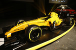 Foto zur News: Der Renault R.S.16 im neuen Gewand